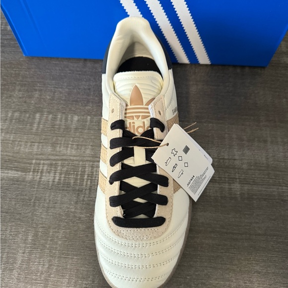 adidas Samba Sneakers in Beige and Black - Picture 3 of 6